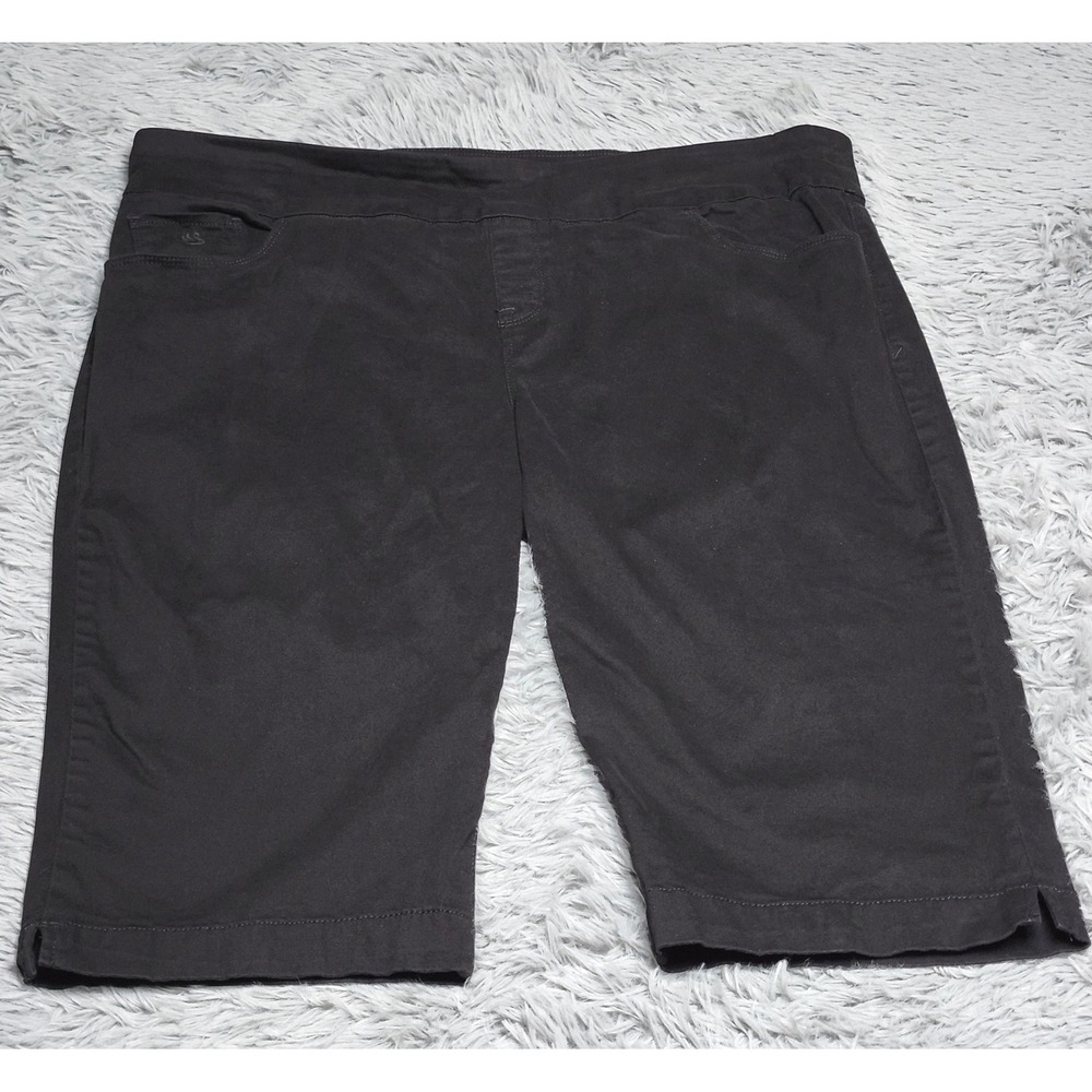 Gloria Vanderbilt Shorts Women 20W Black Amanda Pull On Skimmer Slimming Effect